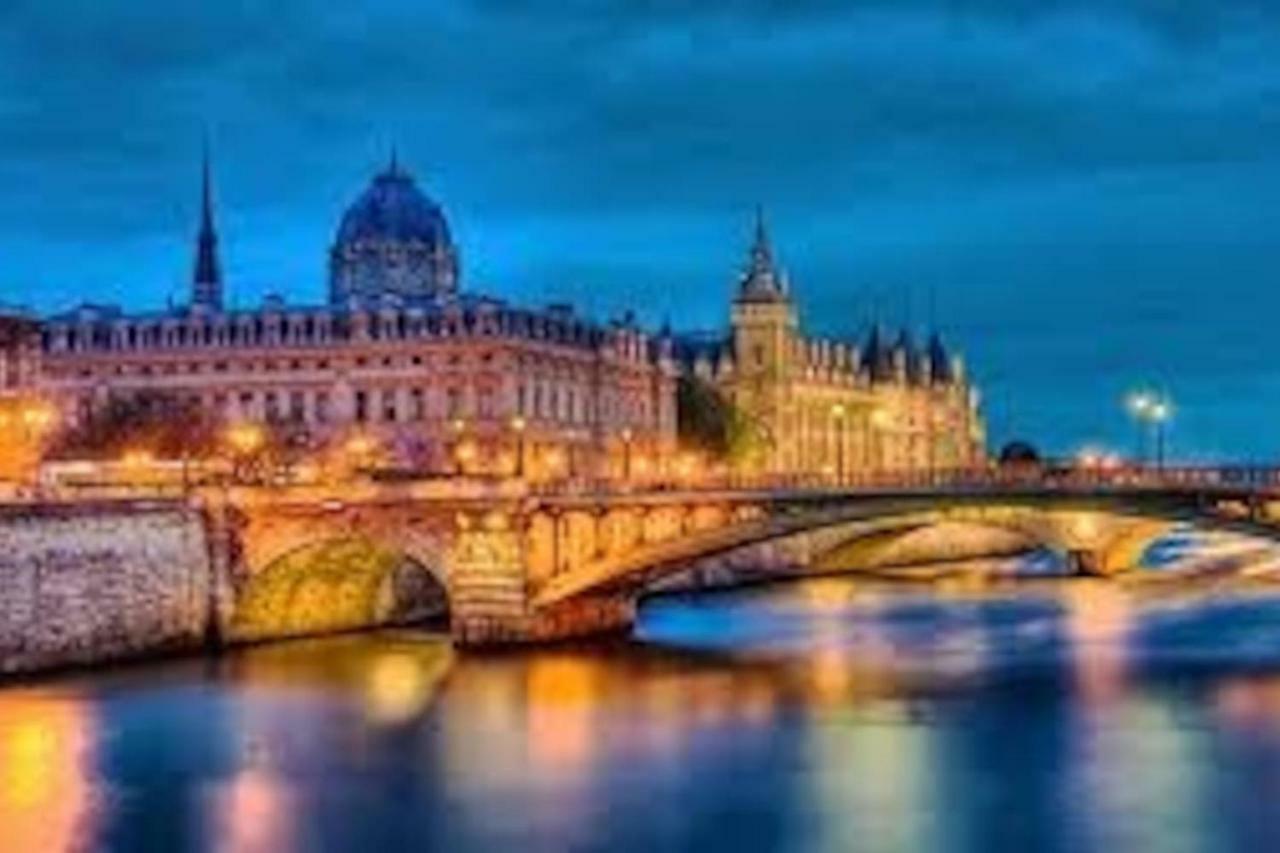 Charmant Studio Equipe Proche Paris Et Versailles Chaville Exterior photo