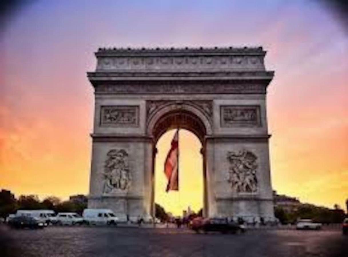 Charmant Studio Equipe Proche Paris Et Versailles Chaville Exterior photo