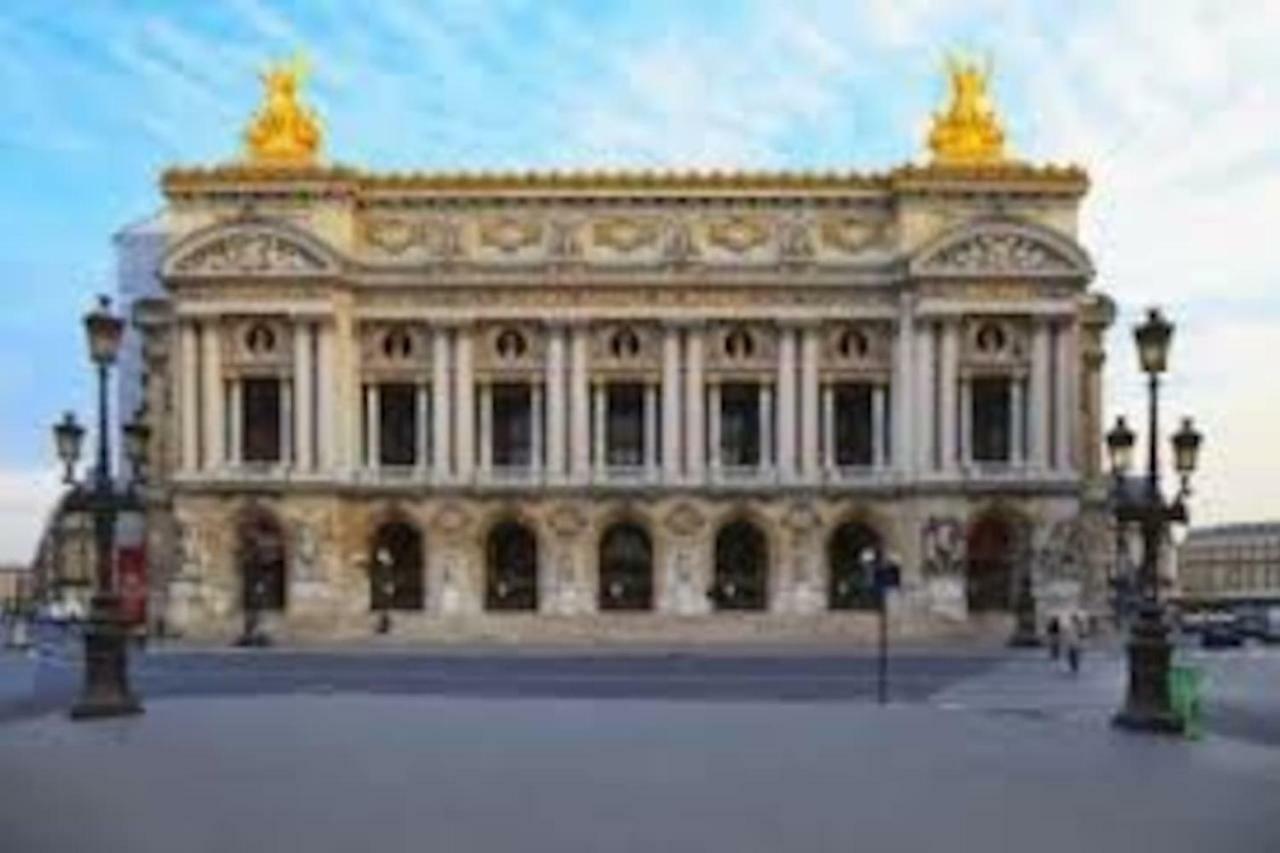 Charmant Studio Equipe Proche Paris Et Versailles Chaville Exterior photo