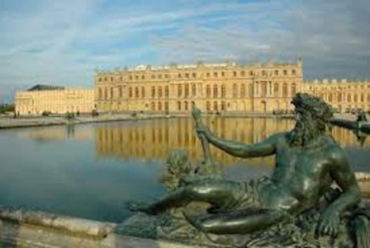 Charmant Studio Equipe Proche Paris Et Versailles Chaville Exterior photo