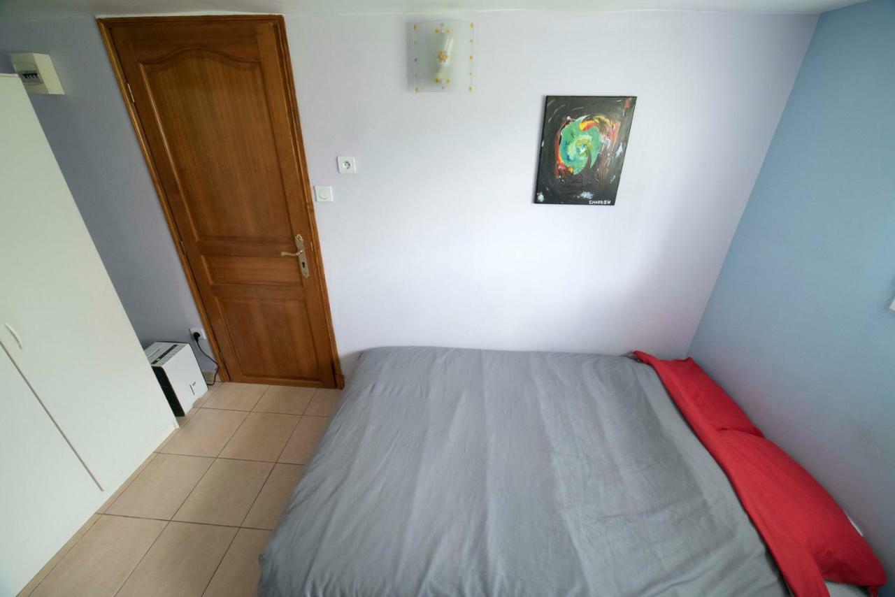 Charmant Studio Equipe Proche Paris Et Versailles Chaville Exterior photo