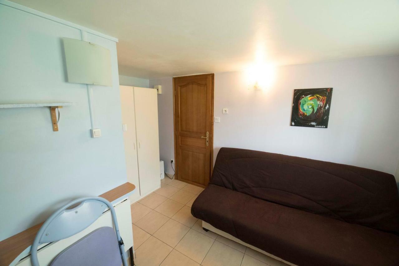 Charmant Studio Equipe Proche Paris Et Versailles Chaville Exterior photo